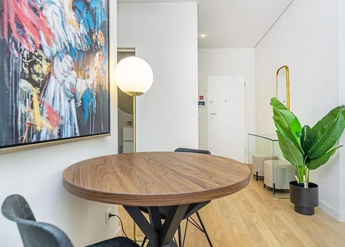 Large Terrace In Paraiso By Innkeeper 波尔图